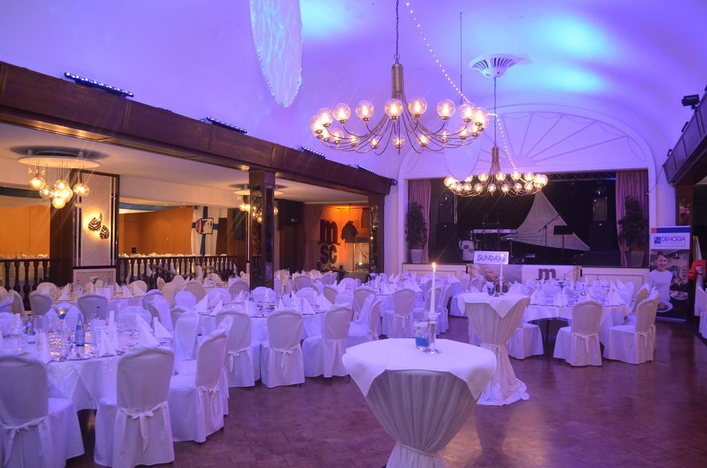 Hotel Zur Post Neubruchhausen Ngoại thất bức ảnh
