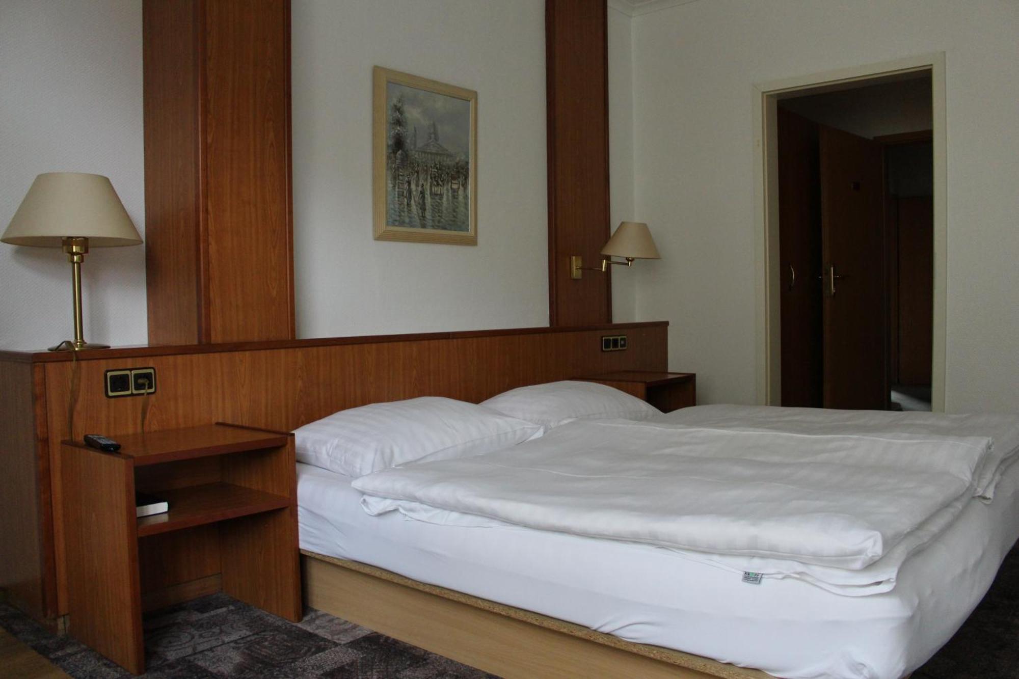 Hotel Zur Post Neubruchhausen Ngoại thất bức ảnh