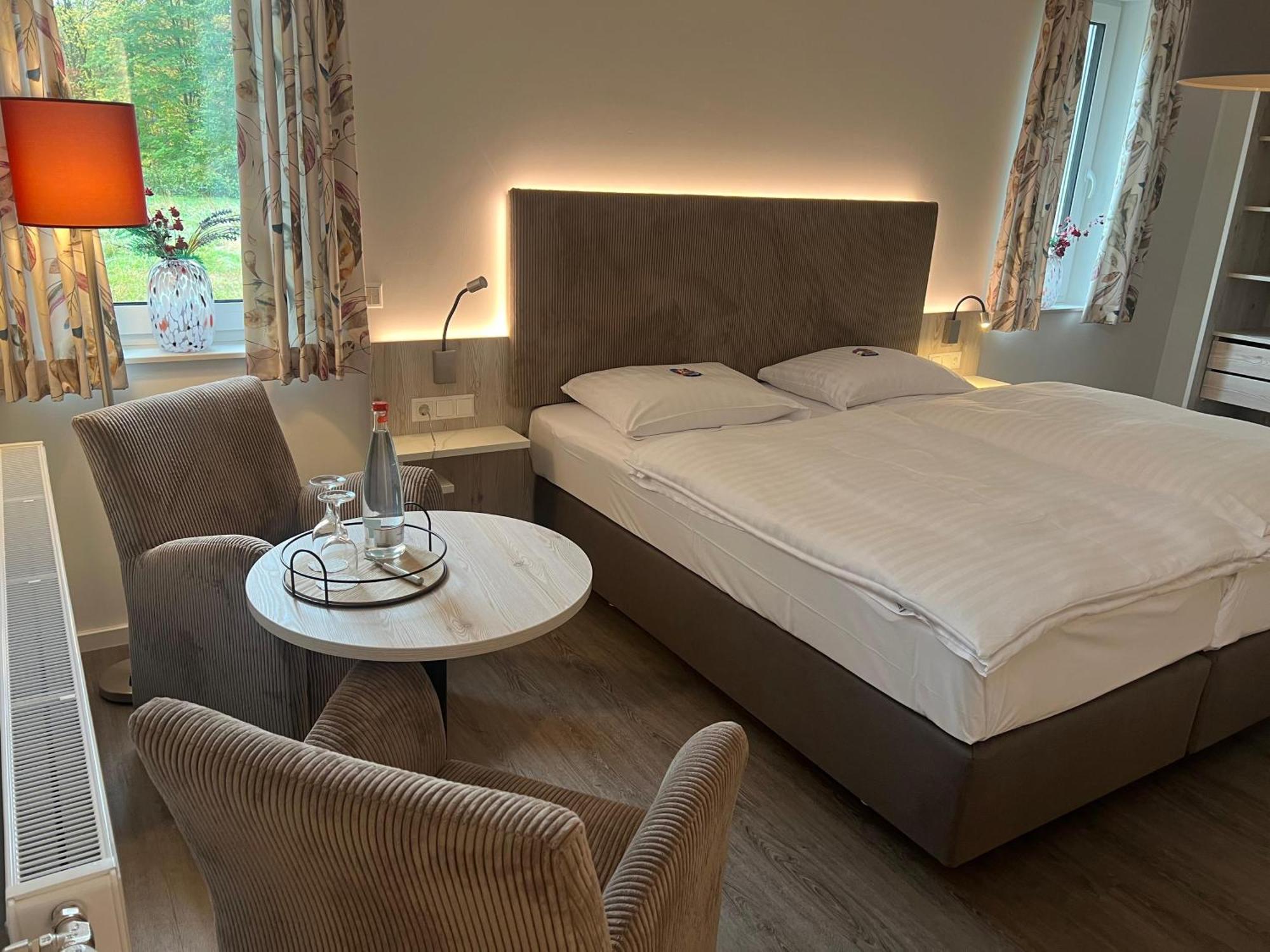Hotel Zur Post Neubruchhausen Ngoại thất bức ảnh