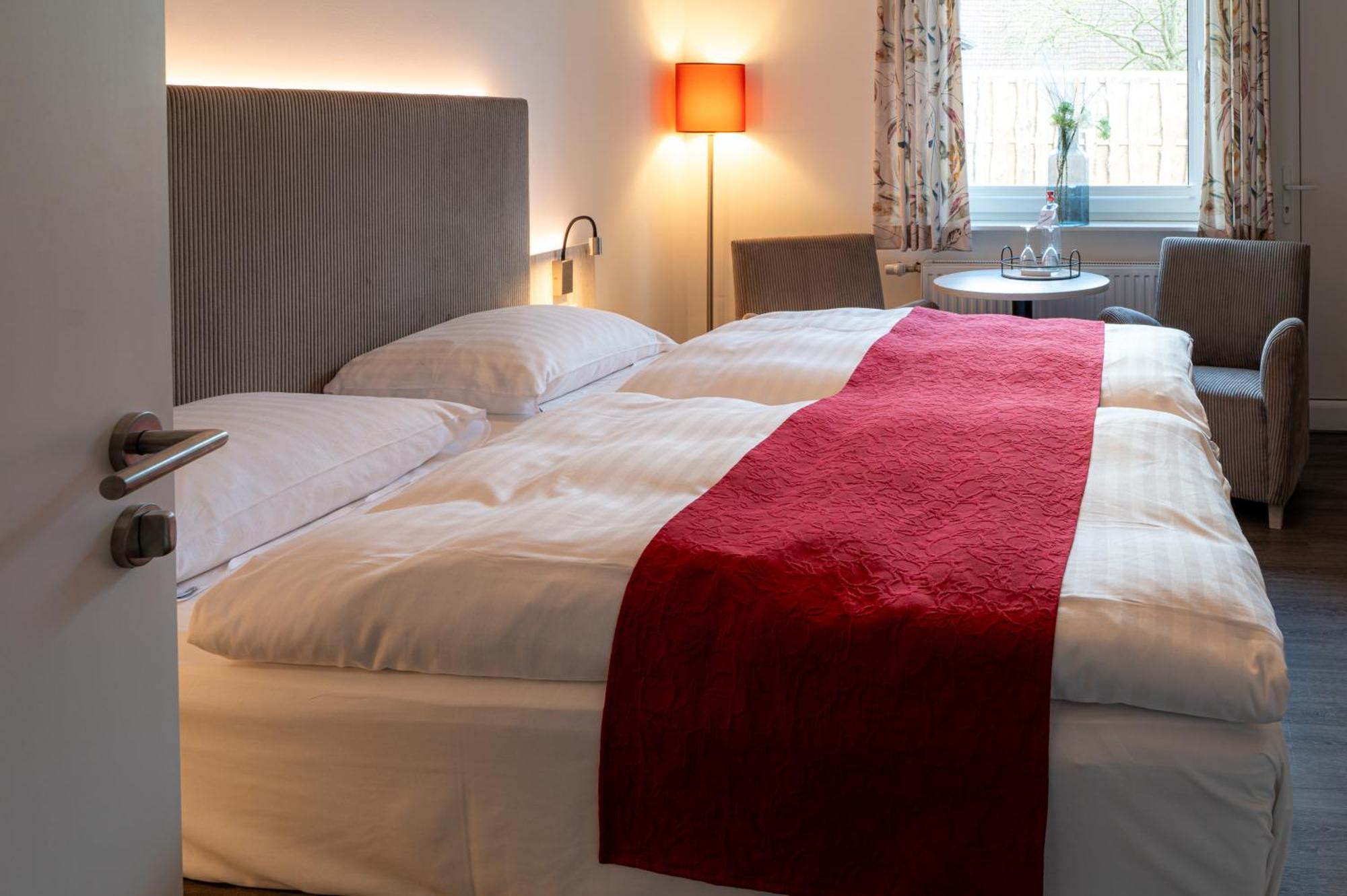 Hotel Zur Post Neubruchhausen Ngoại thất bức ảnh